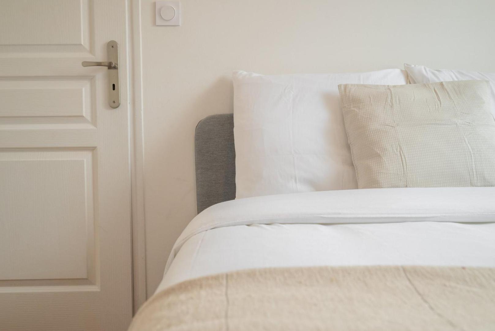 Charming 2-Bedroom Apartment At Croise Laroche มาร์ค-ออง-บาโรล์ ภายนอก รูปภาพ